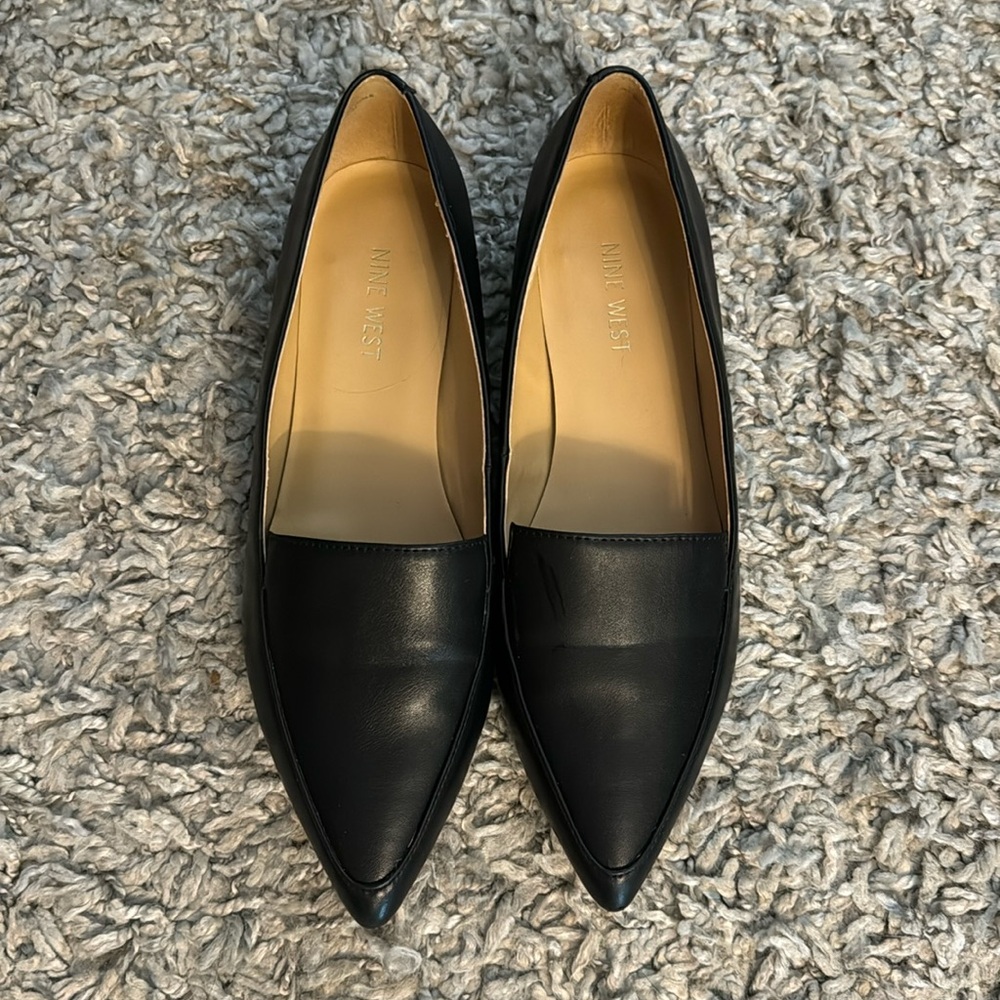 Nine West Black Pointed-Toe Leather Flats